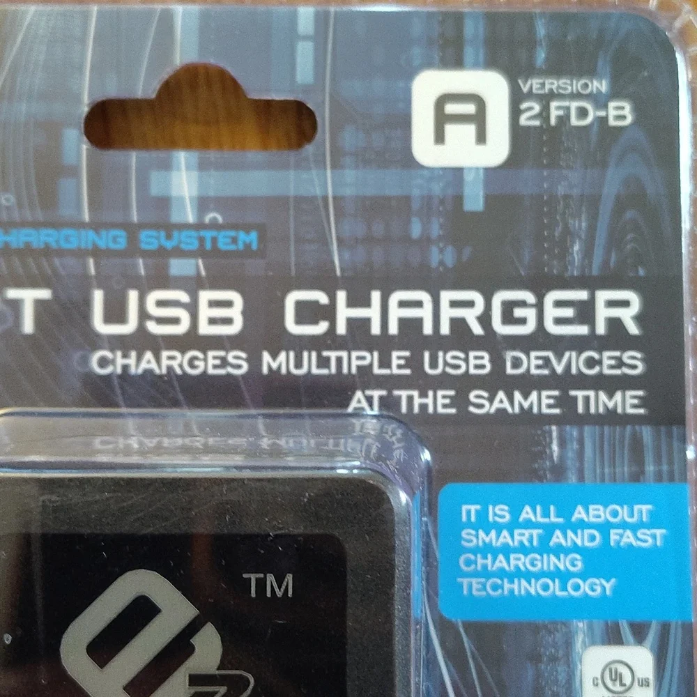 EZ Collection 2-Port USB Charger - Black New In Package Charge Multiple Devices